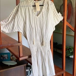 Elan cover-up NWT, beautiful condition/C